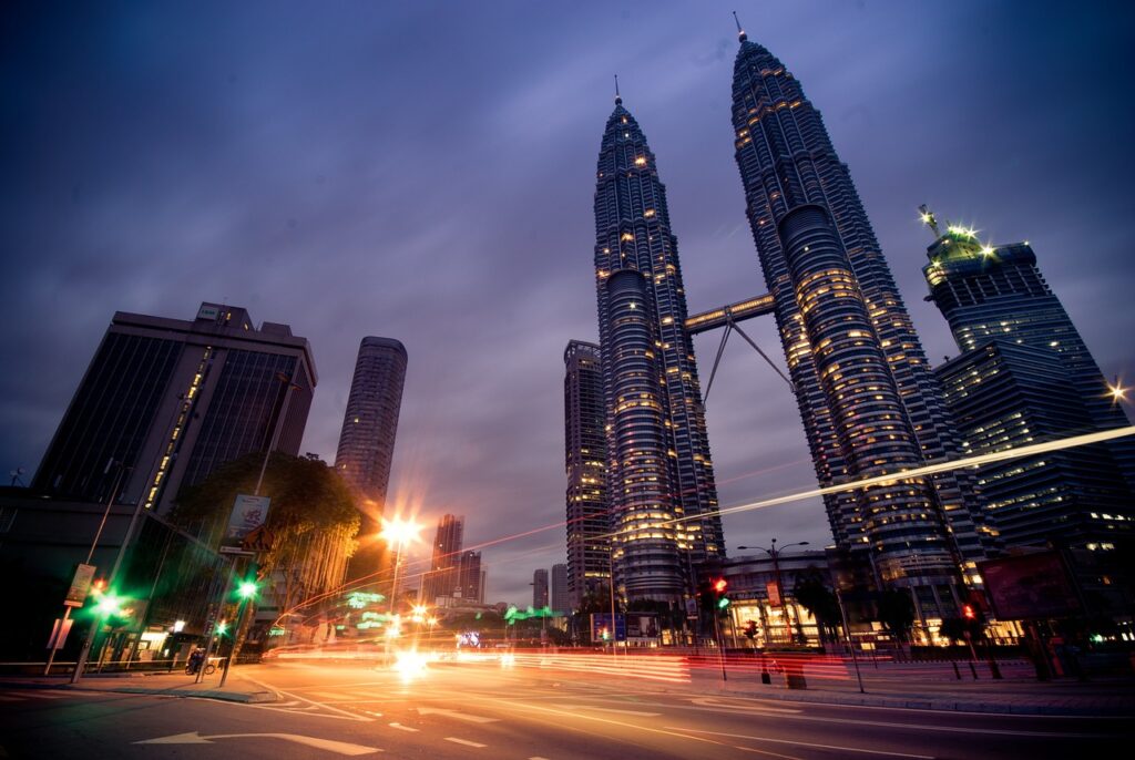 kuala lumpur, petronas twin towers, malaysia-170985.jpg